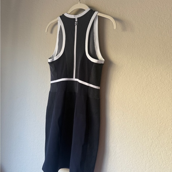Sweaty Betty Interval Seamless Workout Dress - Picture 10 of 13